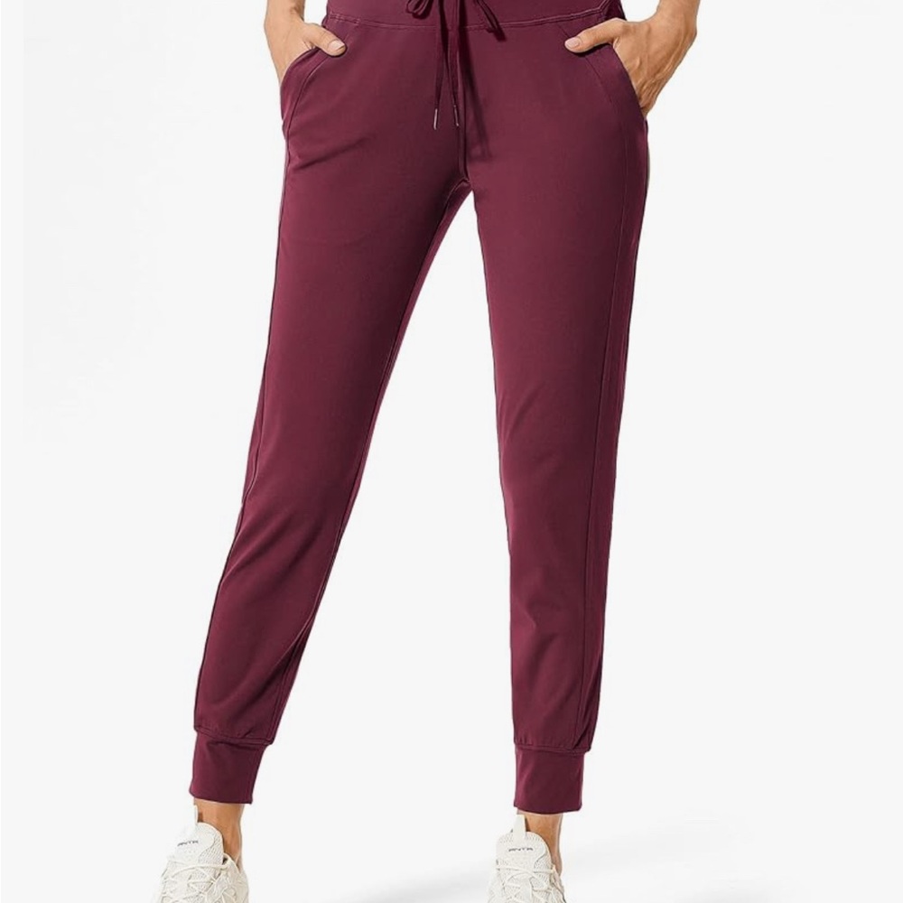 Zuty High Waisted Women's Burgundy Jogger Pants XS NEW